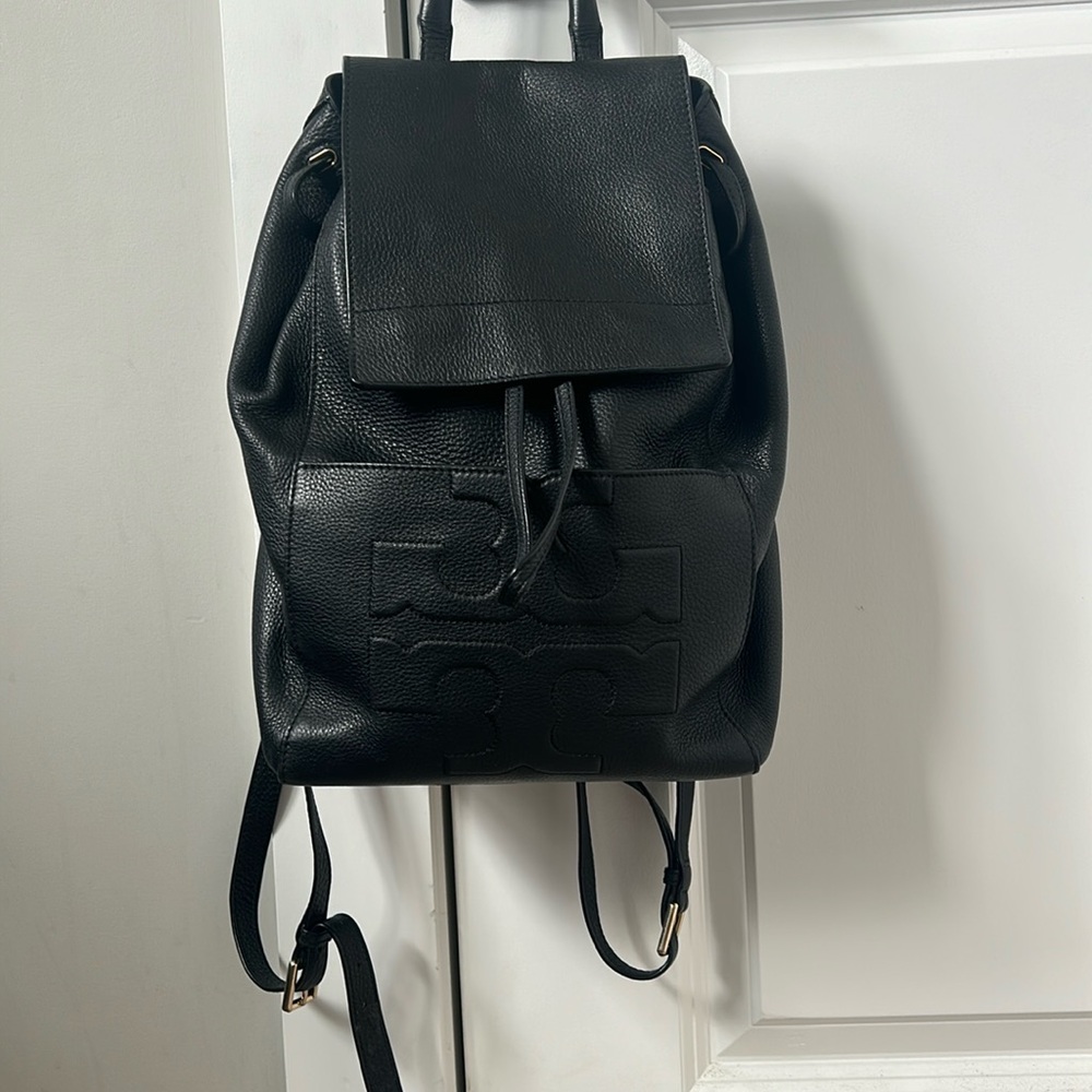 Tory Burch Bombe-T Backpack (Black)!!!